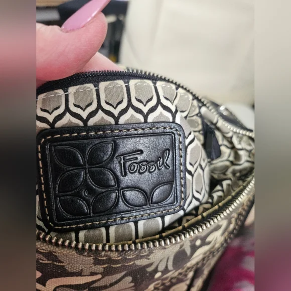 Fossil Black and Cream Crossbody Bag - Picture 8 of 9